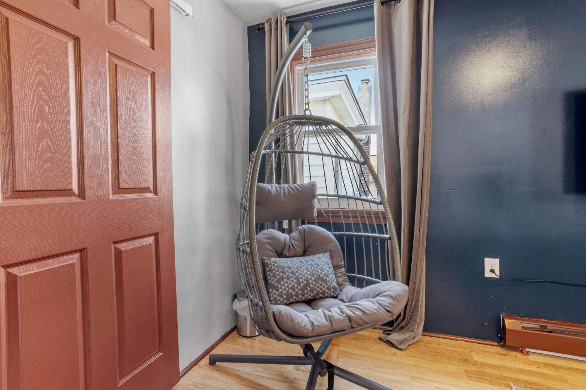 Holiday home 9 Bedroom, 14 Beds House Great For Big Groups Near Boardwalk, Tropicana Atlantic City