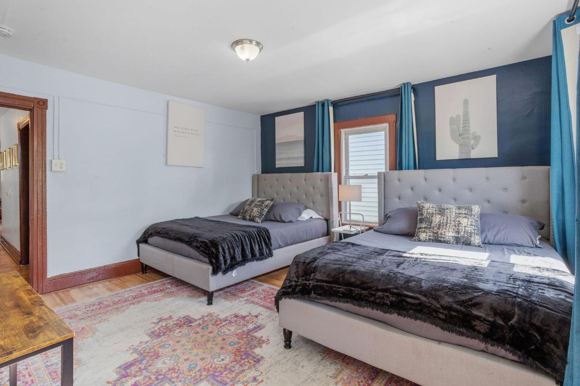 9 Bedroom, 14 Beds House Great For Big Groups Near Boardwalk, Tropicana Atlantic City