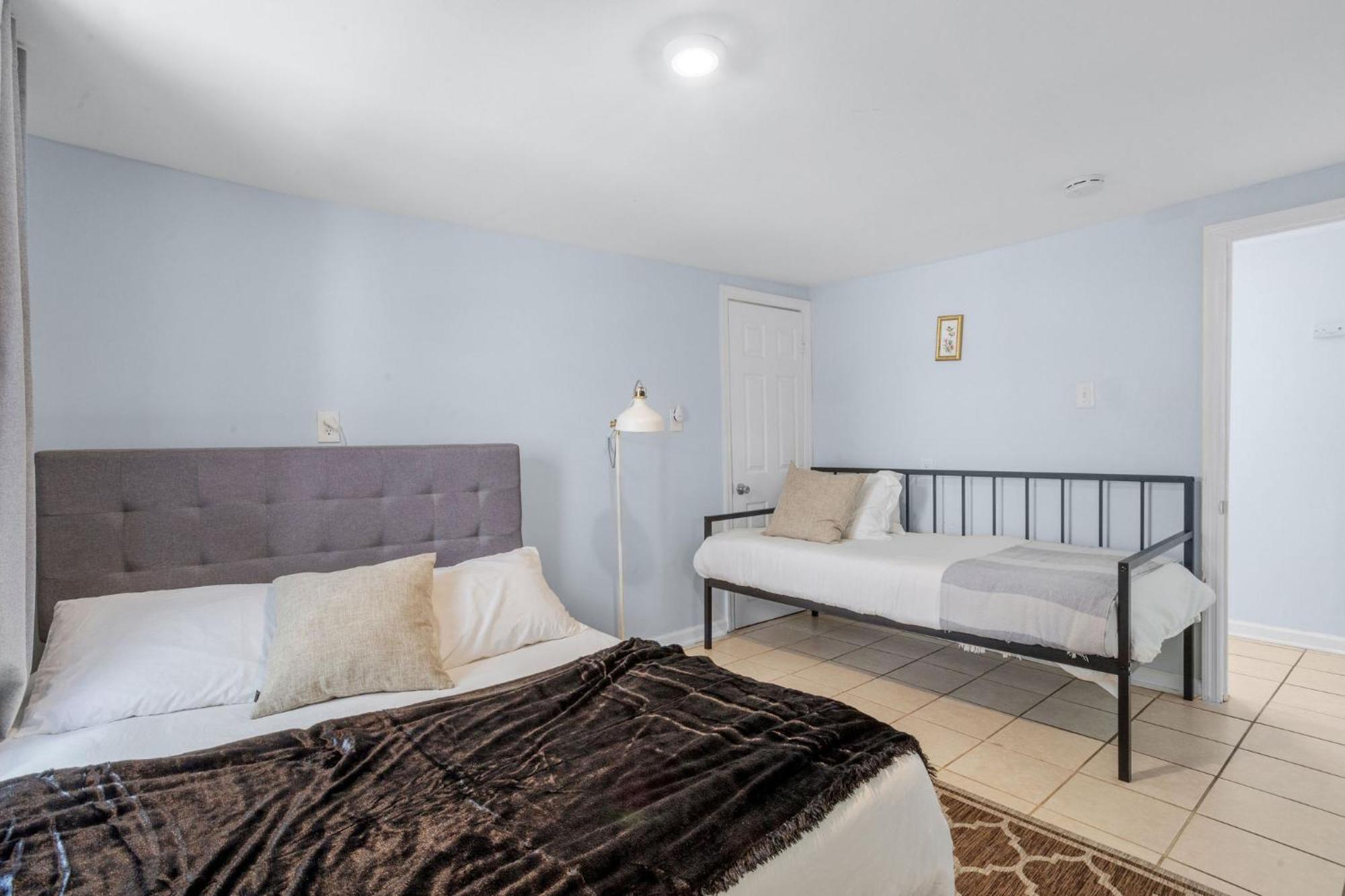 9 Bedroom, 14 Beds House Great For Big Groups Near Boardwalk, Tropicana Casa vacanze *